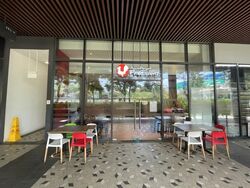 Sennett Estate (D13), Retail #524498531